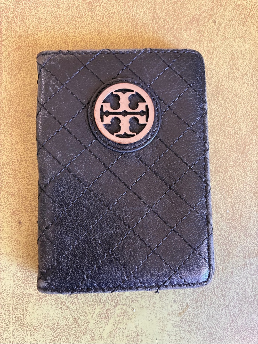 😎 Tory Burch quilted leather card wallet